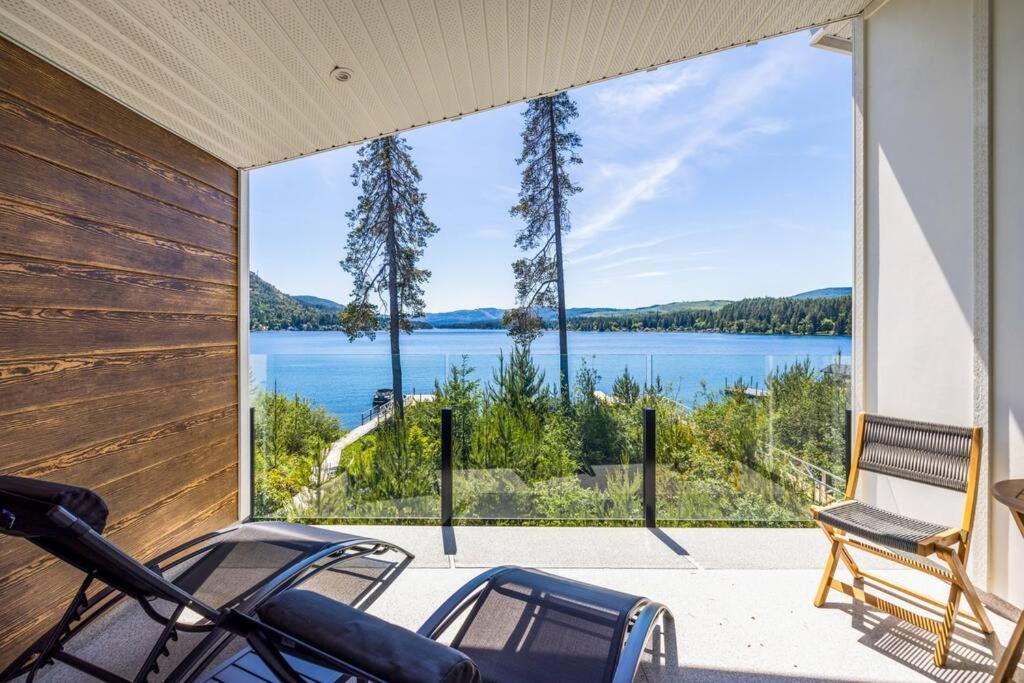 Kelly'S Sunset Lake Retreat Shawnigan Lake Buitenkant foto